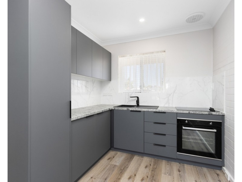 11/13 Grant Place, Bentley WA 6102