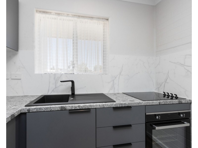 11/13 Grant Place, Bentley WA 6102