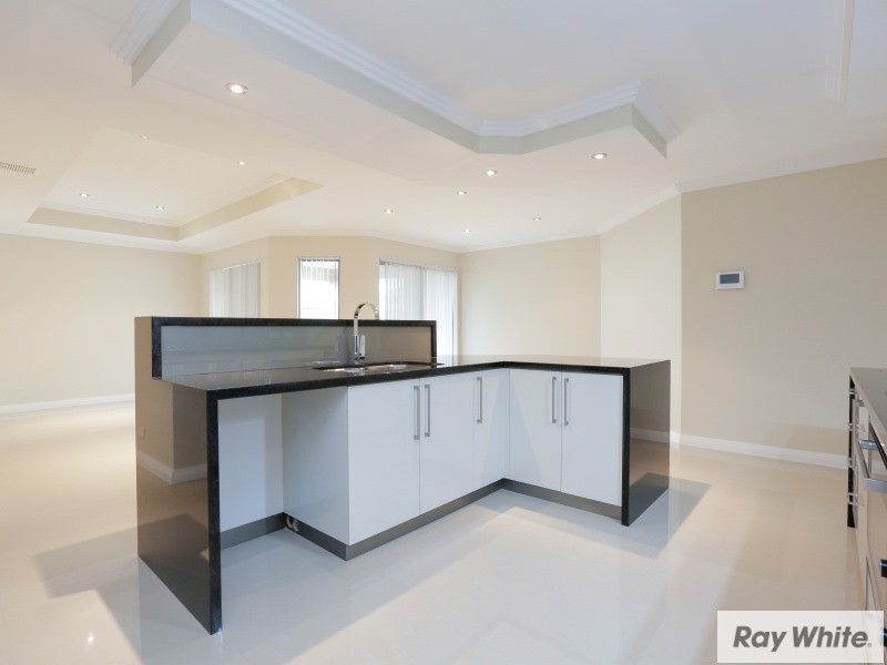 27B Highbury Crescent, Beckenham WA 6107