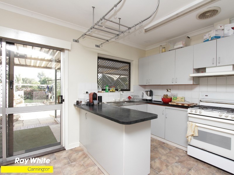 18 Dulwich Street, Beckenham WA 6107