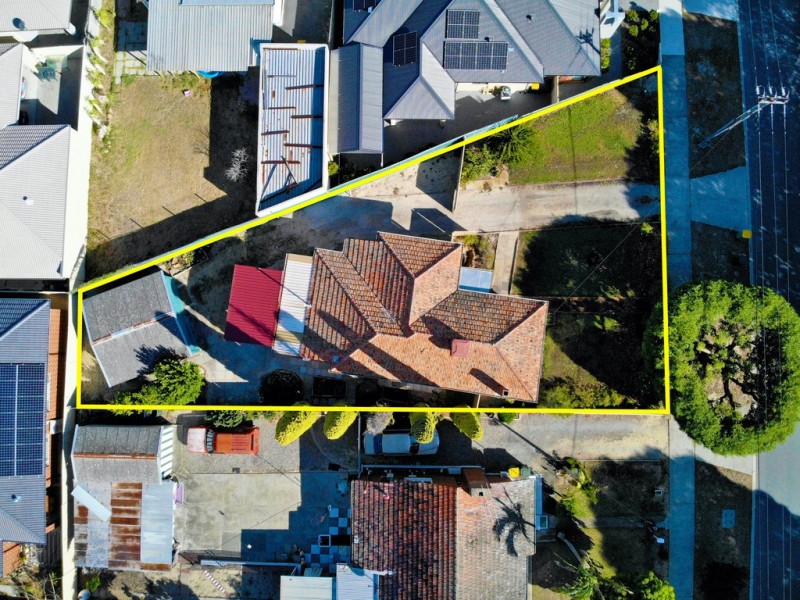 36 Cross Street, Queens Park WA 6107