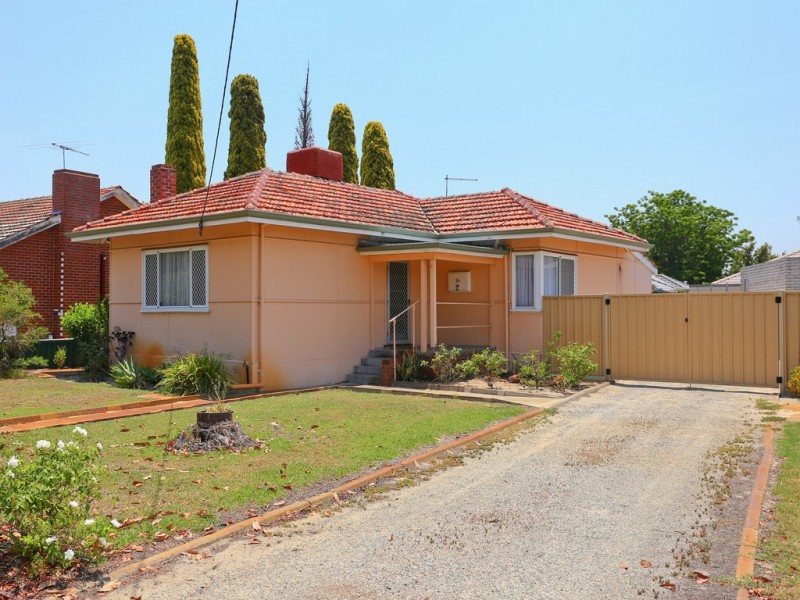 36 Cross Street, Queens Park WA 6107