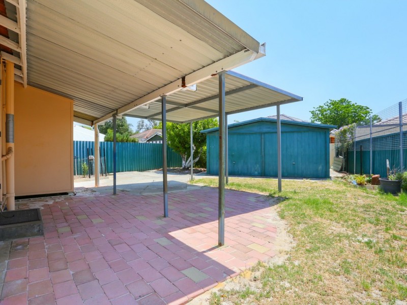 36 Cross Street, Queens Park WA 6107