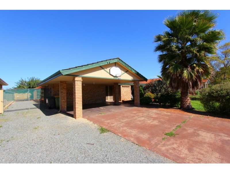 105 Luyer Ave, Beckenham WA 6107