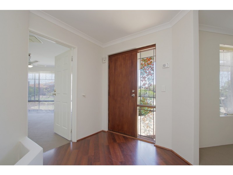 18 Schaffers Place, Thornlie WA 6108