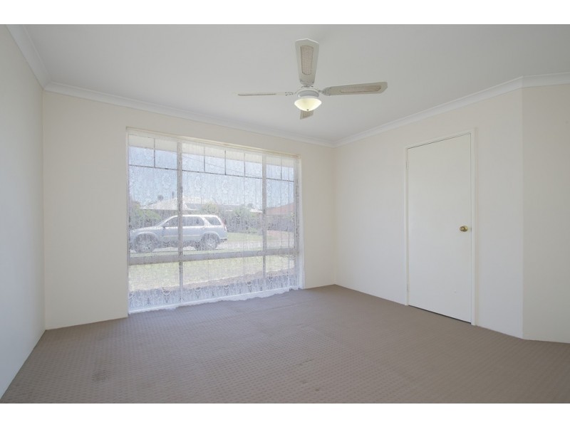 18 Schaffers Place, Thornlie WA 6108
