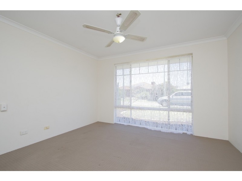 18 Schaffers Place, Thornlie WA 6108