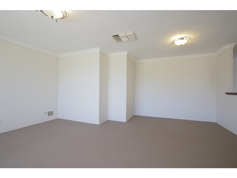 18 Schaffers Place, Thornlie WA 6108