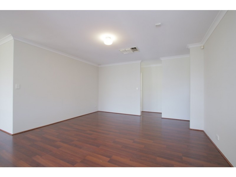 18 Schaffers Place, Thornlie WA 6108