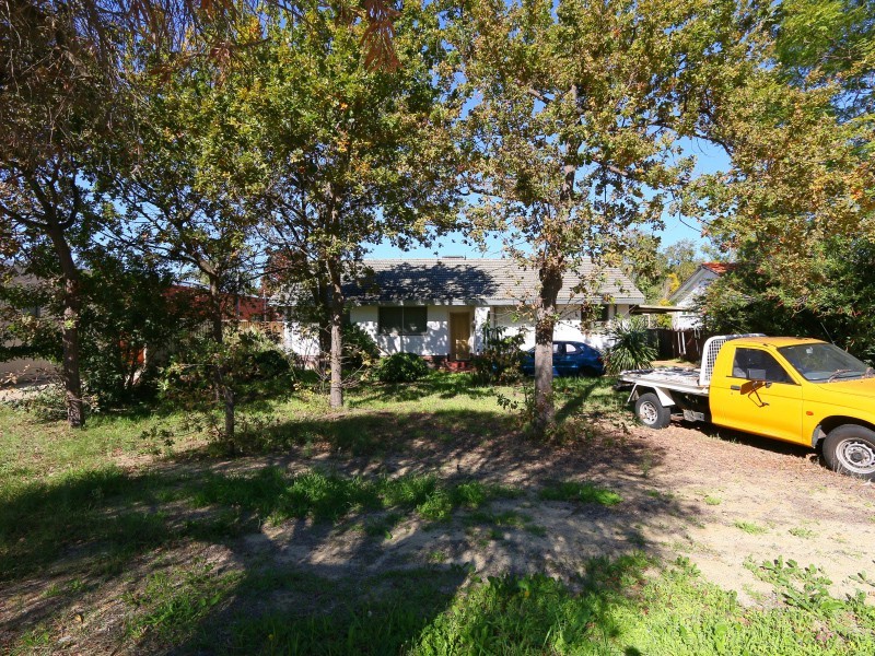 136 Lacey Street, Beckenham WA 6107