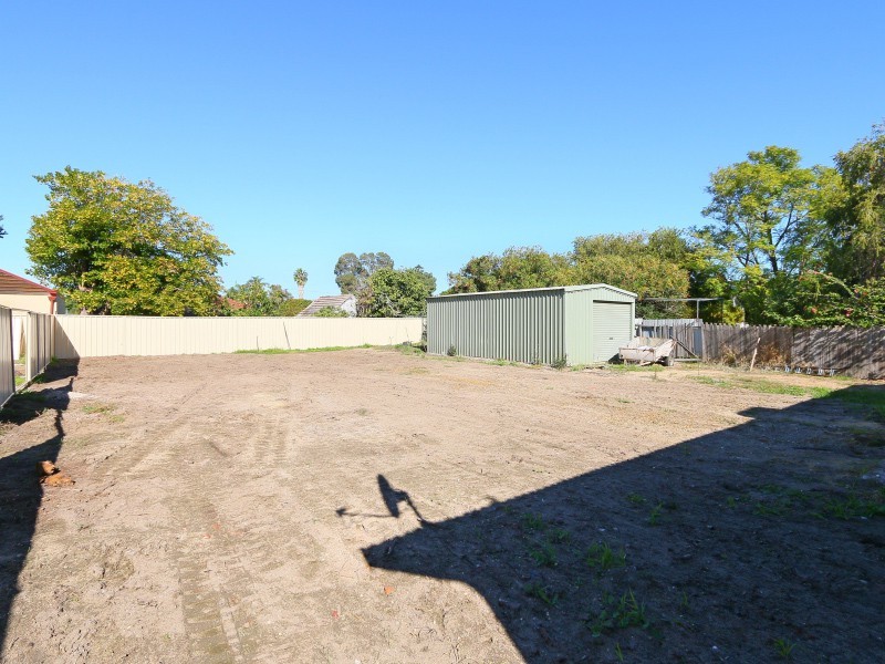 136 Lacey Street, Beckenham WA 6107