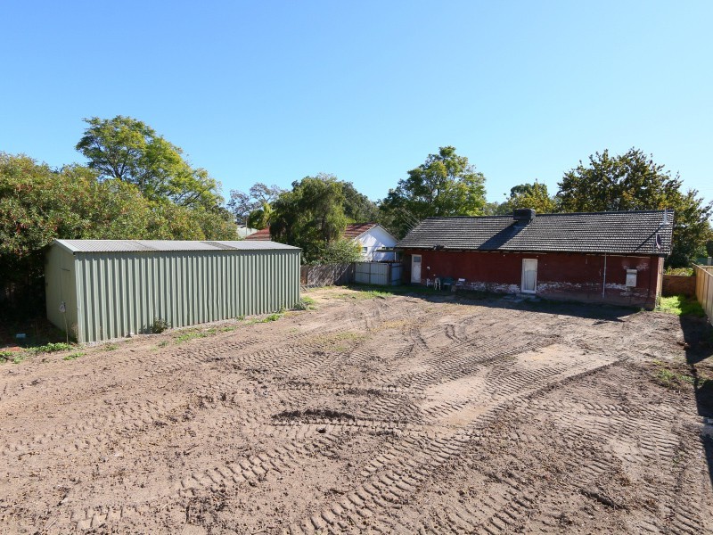 136 Lacey Street, Beckenham WA 6107