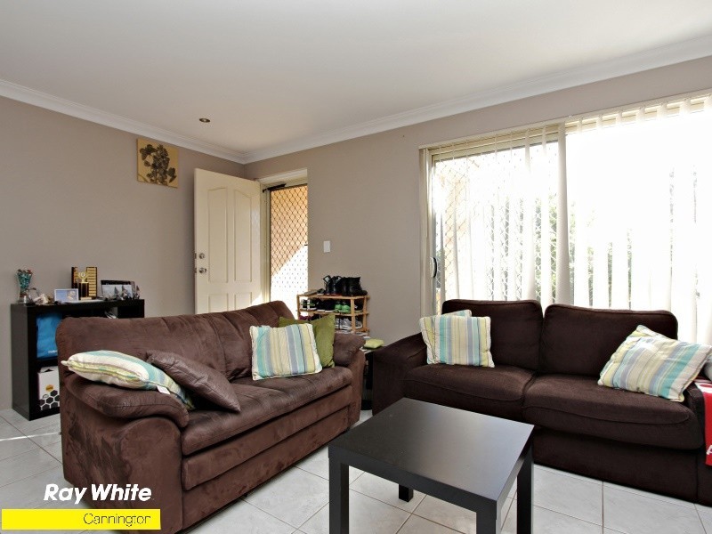 1/18 Hogarth St, Cannington WA 6107