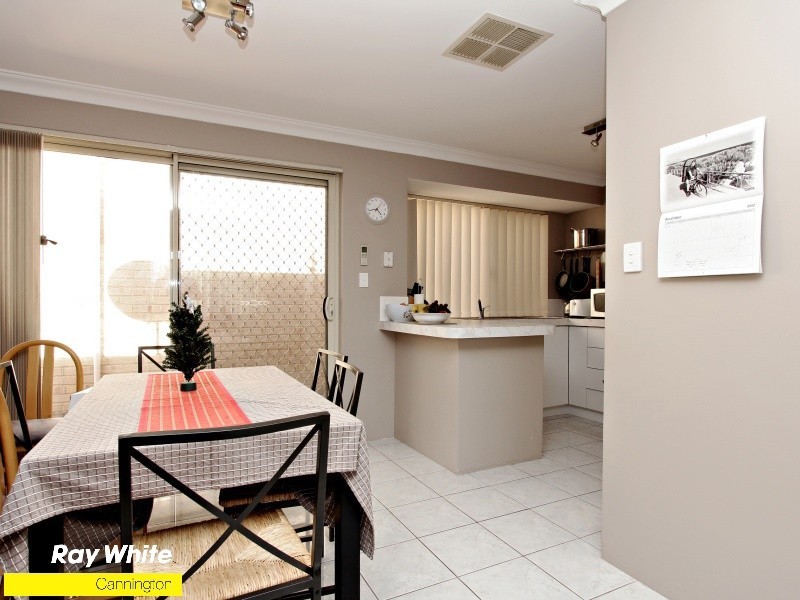 1/18 Hogarth St, Cannington WA 6107