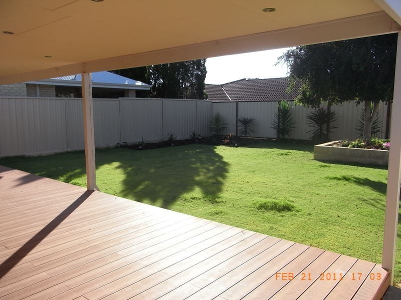 20 Trafalgar Place, Queens Park WA 6107