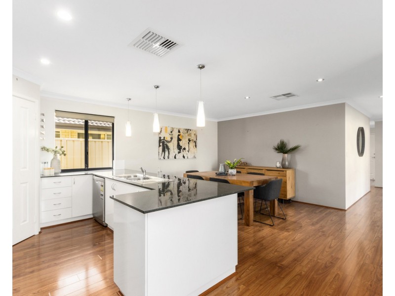 9 Glenariff Boulevard, Canning Vale WA 6155