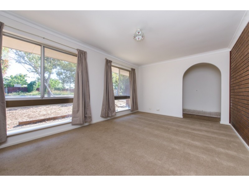 4 Jennings Court, Langford WA 6147