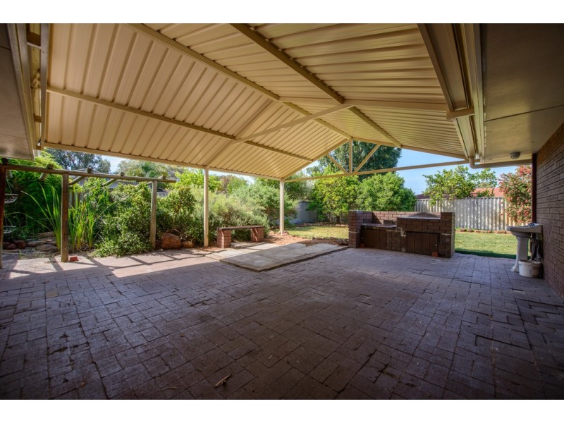 4 Jennings Court, Langford WA 6147