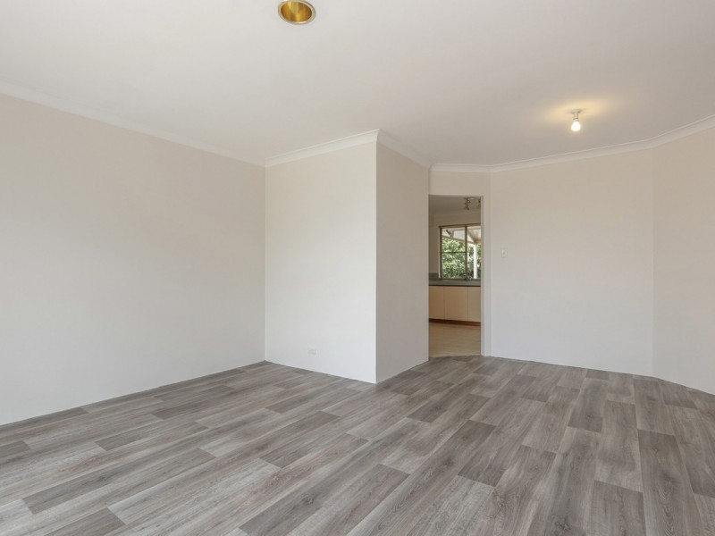 12 Timbercrest Road, Thornlie WA 6108