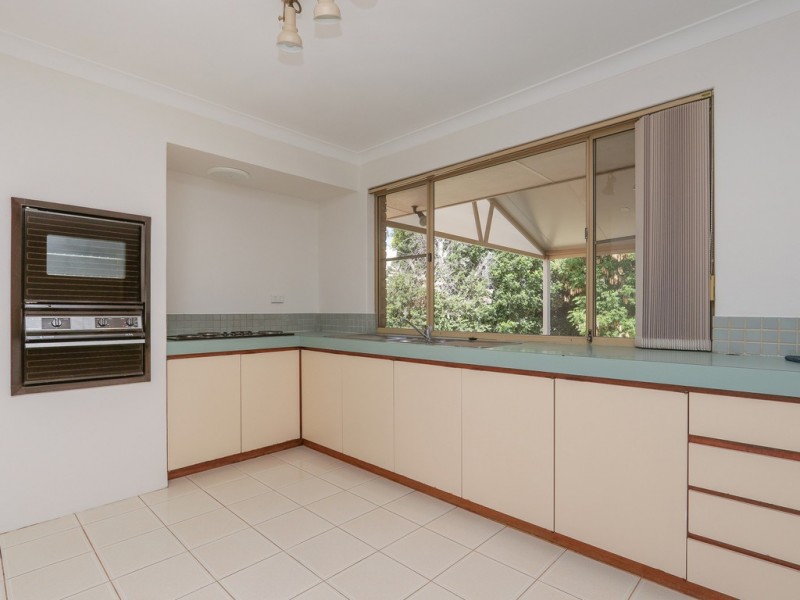 12 Timbercrest Road, Thornlie WA 6108