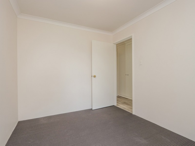 12 Timbercrest Road, Thornlie WA 6108