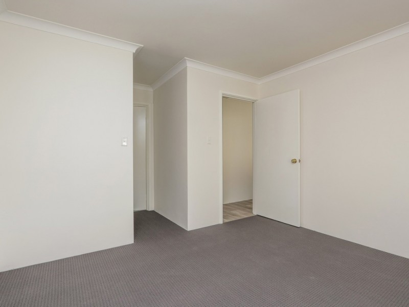 12 Timbercrest Road, Thornlie WA 6108