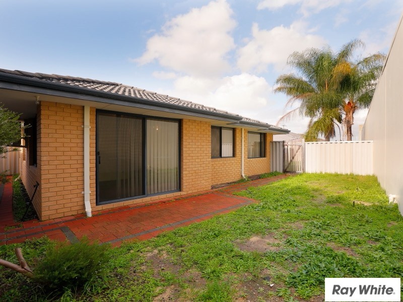 2/21 James Street, Cannington WA 6107