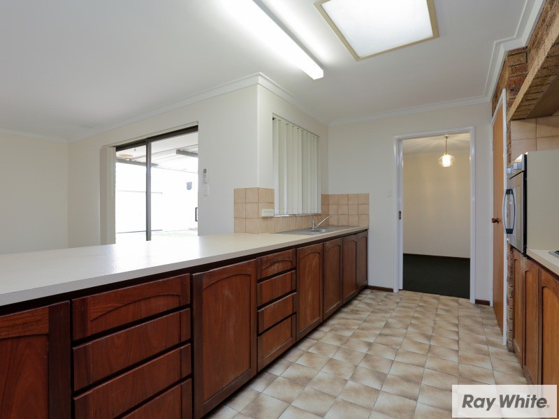 11 Bauer Street, Cannington WA 6107