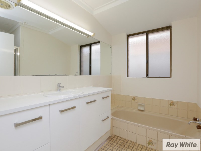 11 Bauer Street, Cannington WA 6107