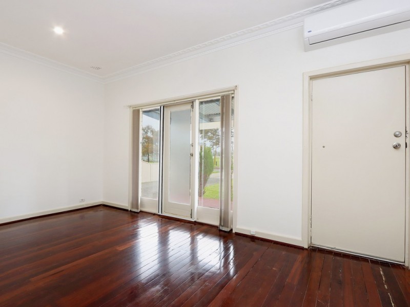 132 Station Street, East Cannington WA 6107