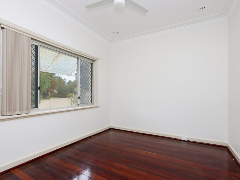 132 Station Street, East Cannington WA 6107