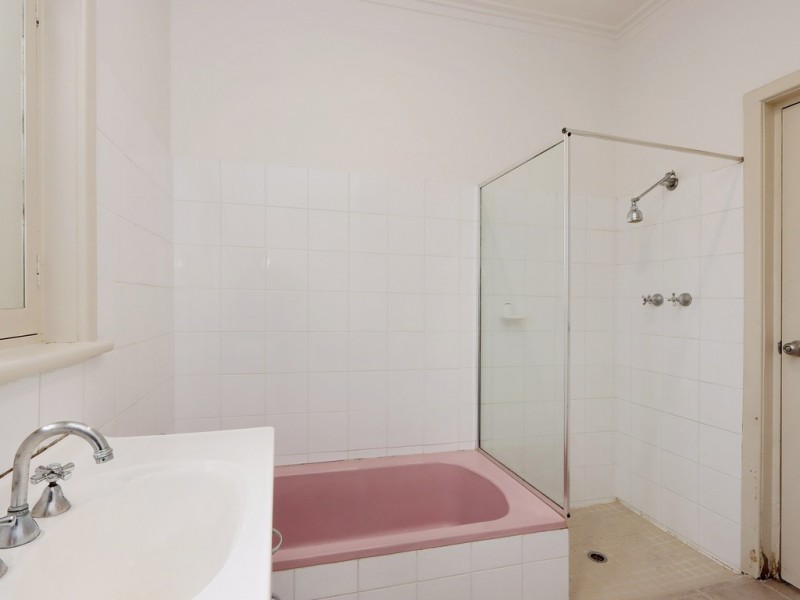 132 Station Street, East Cannington WA 6107