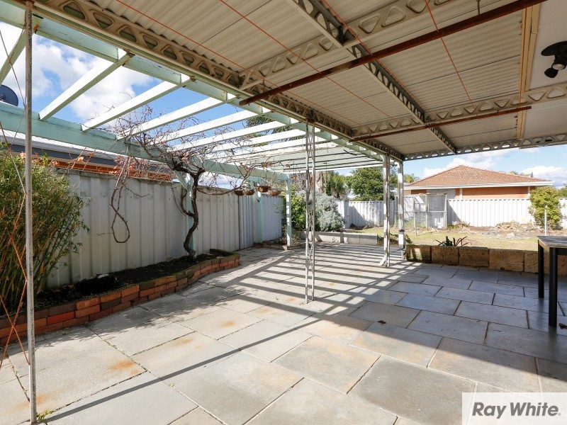 118 Streatham Street, Beckenham WA 6107