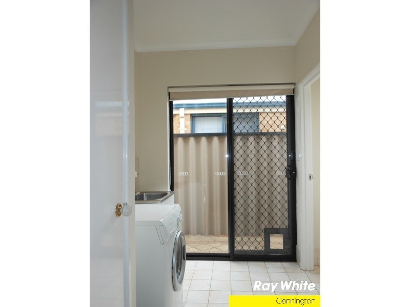 12 Walton Street, Queens Park WA 6107