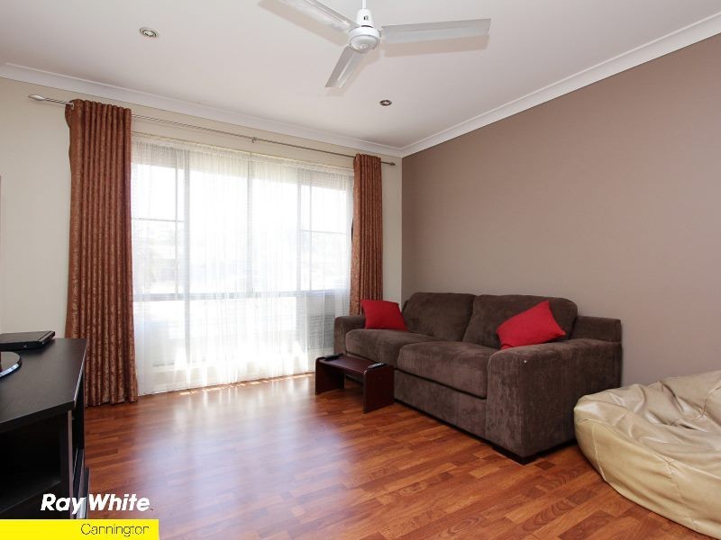 27 Blenny Close, Cannington WA 6107