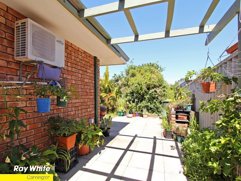27 Blenny Close, Cannington WA 6107