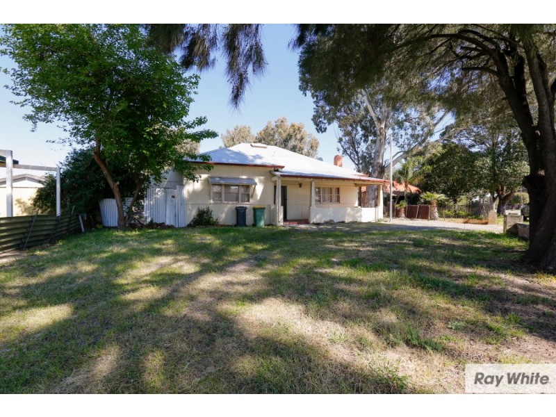 29 Wanaping Road, Kenwick WA 6107