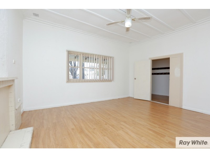 29 Wanaping Road, Kenwick WA 6107