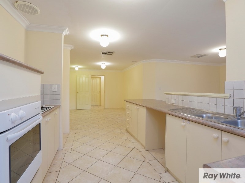 1/347-349 Sevenoaks Street, Cannington WA 6107