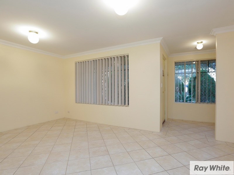 1/347-349 Sevenoaks Street, Cannington WA 6107