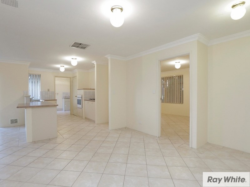 1/347-349 Sevenoaks Street, Cannington WA 6107