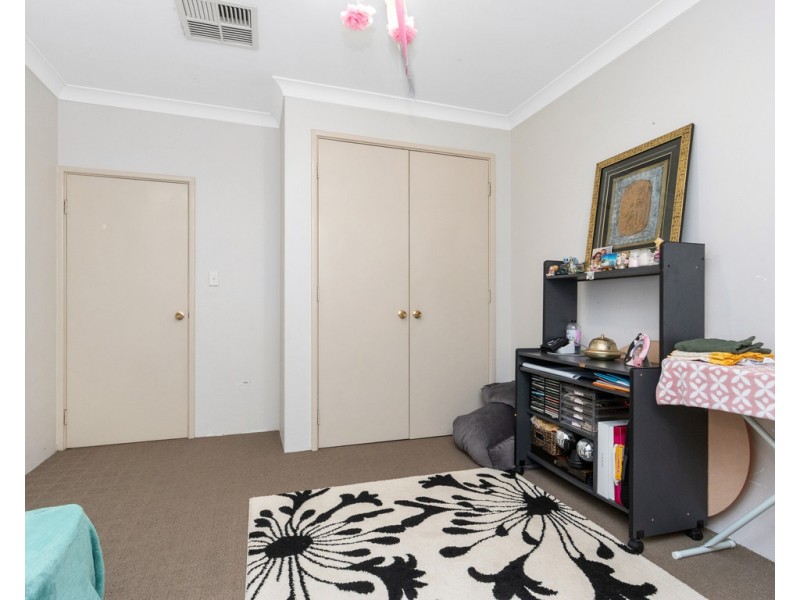 5 Bradford Street, Cannington WA 6107