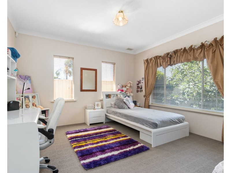 5 Bradford Street, Cannington WA 6107