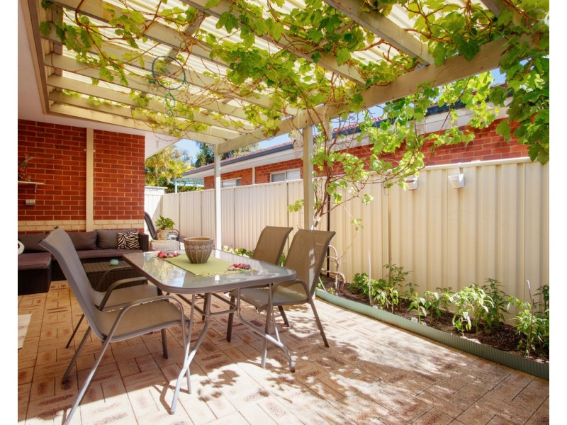 5 Bradford Street, Cannington WA 6107