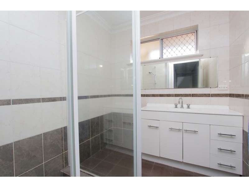 12 Eves Place, Cannington WA 6107