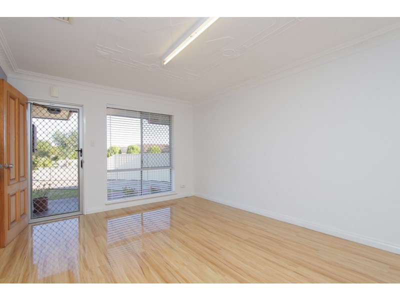 12 Eves Place, Cannington WA 6107