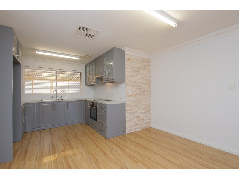 12 Eves Place, Cannington WA 6107