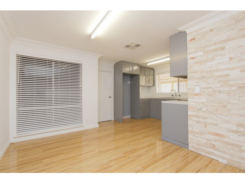 12 Eves Place, Cannington WA 6107