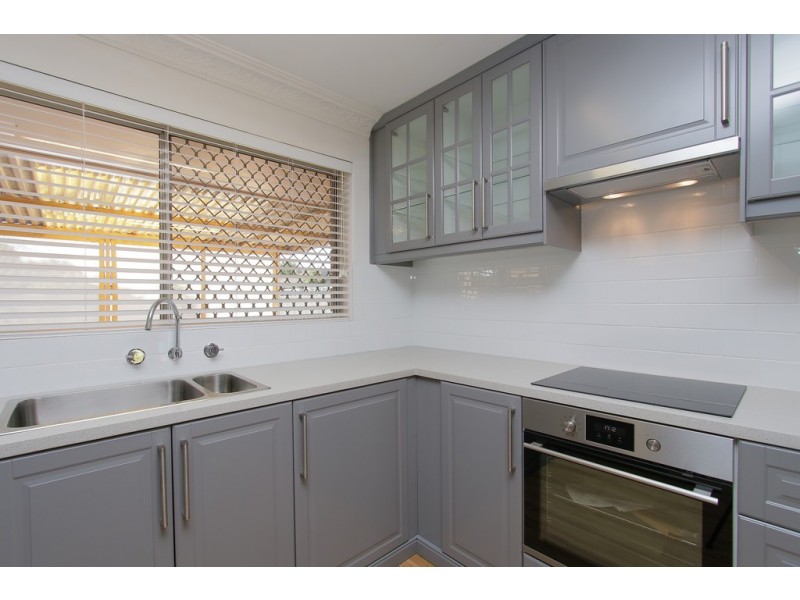 12 Eves Place, Cannington WA 6107