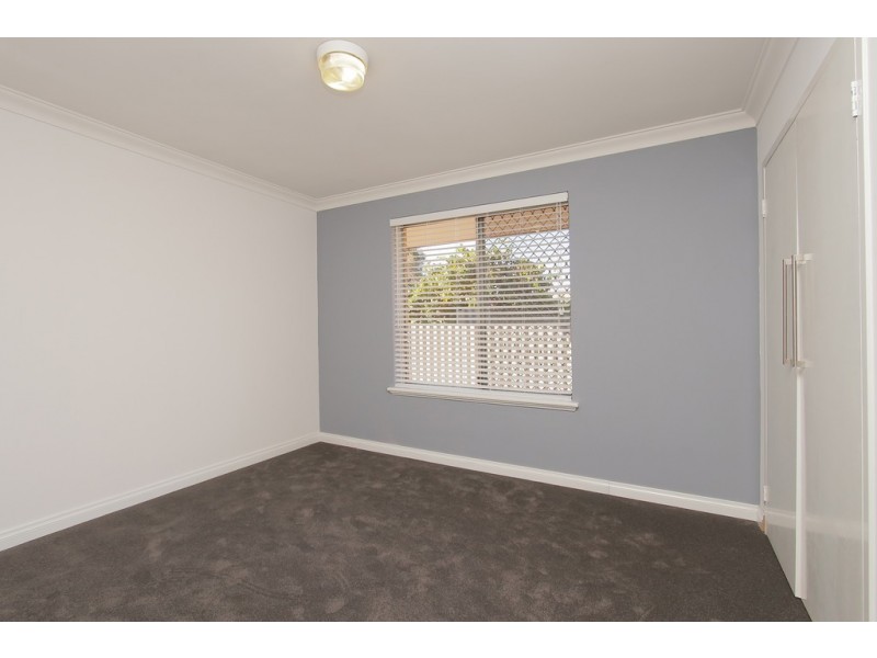 12 Eves Place, Cannington WA 6107